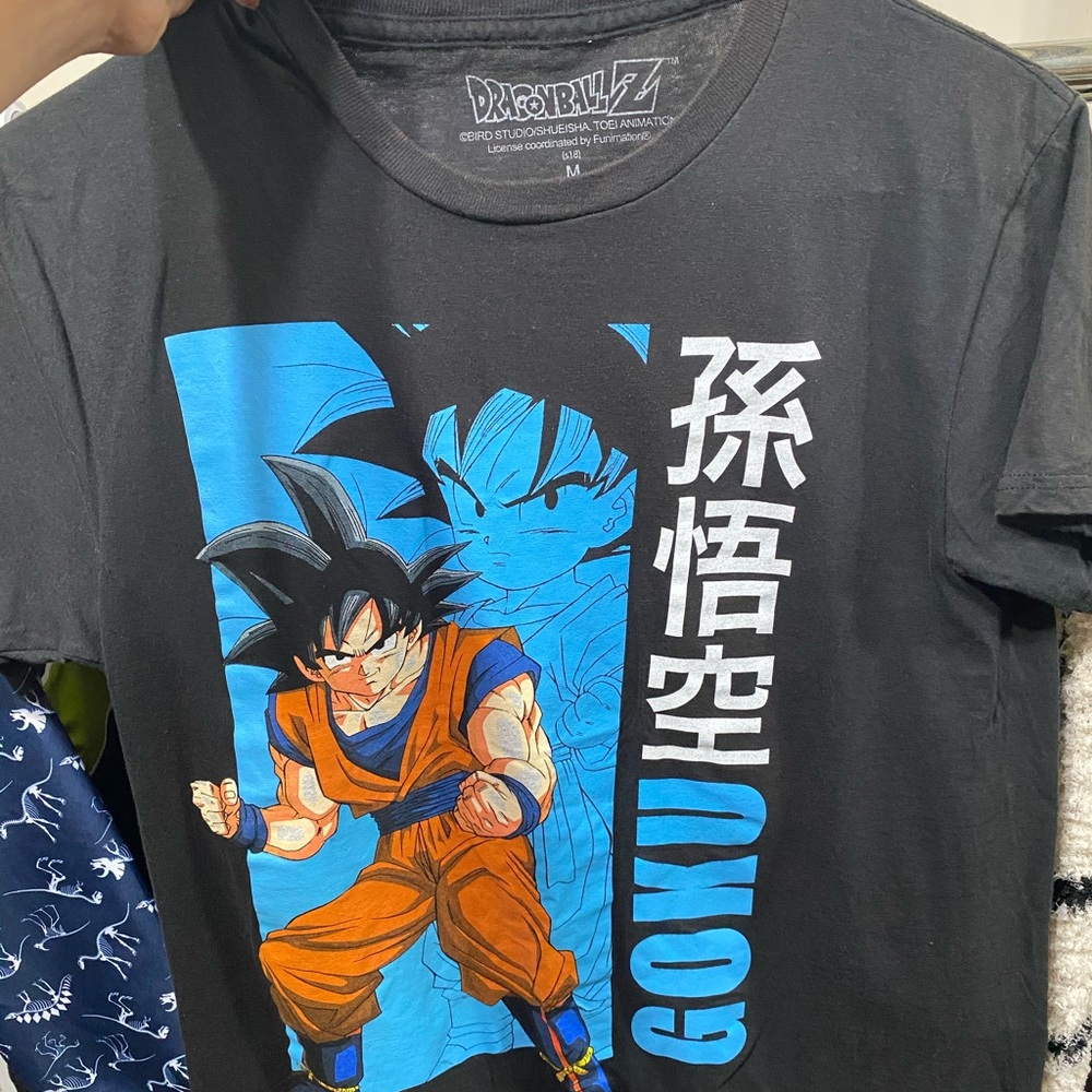 Dragonball z goku men tee medium